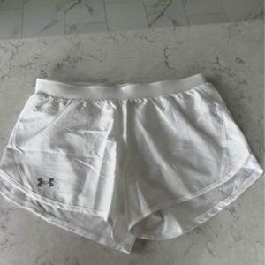 under armour athletic shorts fly by 2.0 running